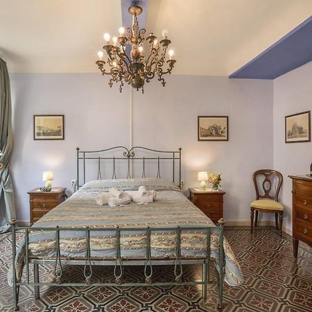 Rooms Corte Delle Uova Centro Storico Piazza San Michele Lucca Exteriér fotografie